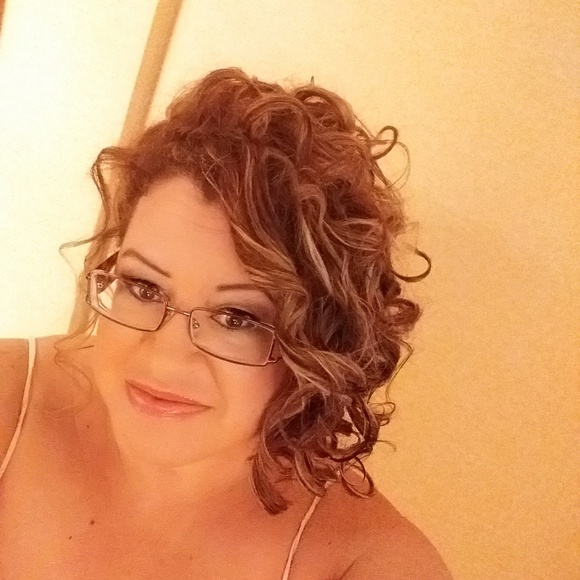 Classy & Modern Treasure's. - Picture 2 of 5